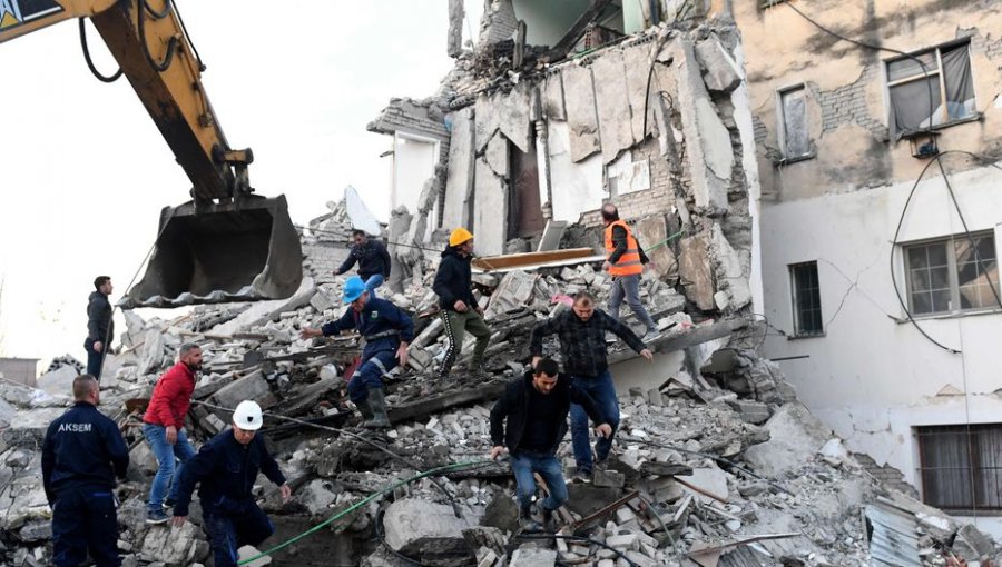Al menos 13 personas fallecieron en Albania tras terremoto de magnitud 6,4