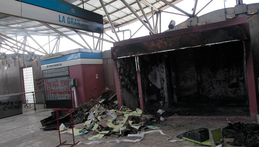 Detienen a nuevo presunto implicado en incendio a estación La Granja del Metro de Santiago