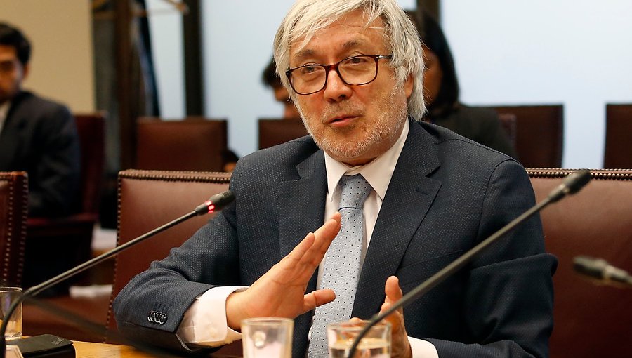 Ministro Mauricio Silva fue designado para revisar la solicitud de destitución del fiscal Emiliano Arias