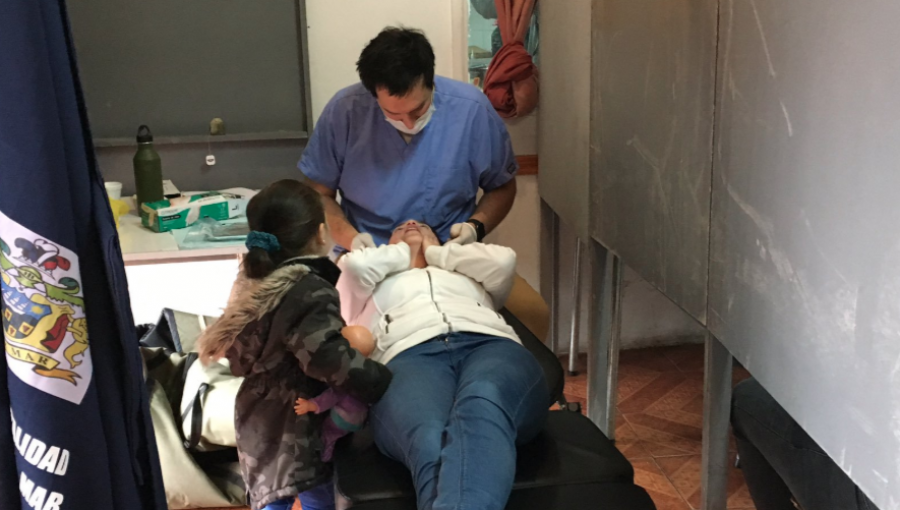Municipio de Viña del Mar acercó servicios médicos y sociales a familias de Reñaca Alto