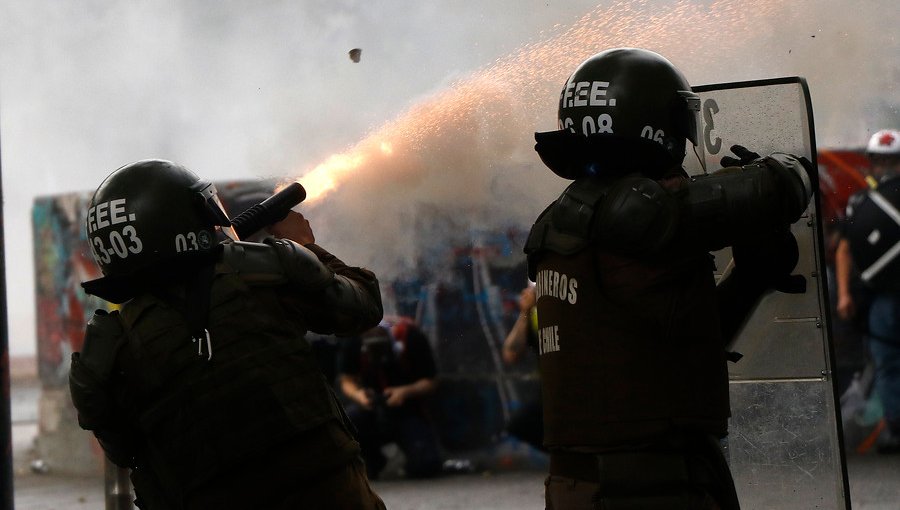 Comisión Interamericana de DD.HH. condena "conductas repetitivas de violencia contra manifestantes" chilenos