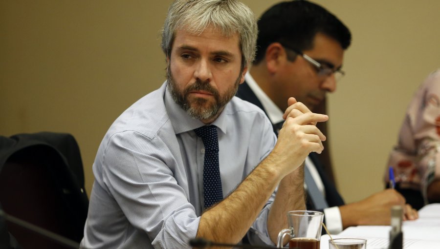 Ministro del Interior anuncia "consejo" para reformar a Carabineros