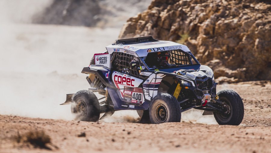 'Chaleco' López volvió a ceder terreno tras llegar sexto en la cuarta etapa del Rally Dakar