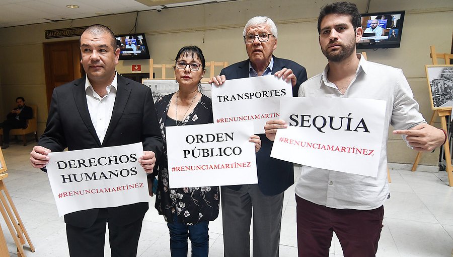 Parlamentarios de oposición piden la renuncia del Intendente de Valparaíso por "mala gestión"