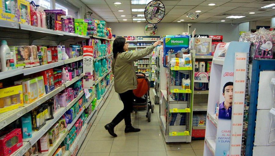 Sernac busca que farmacias que se coludieron adelanten propuesta de compensación a afectados