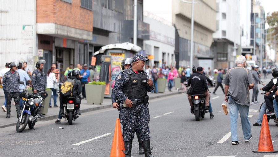 Denuncian ataque de paramilitares afines a Nicolás Maduro contra diputados opositores