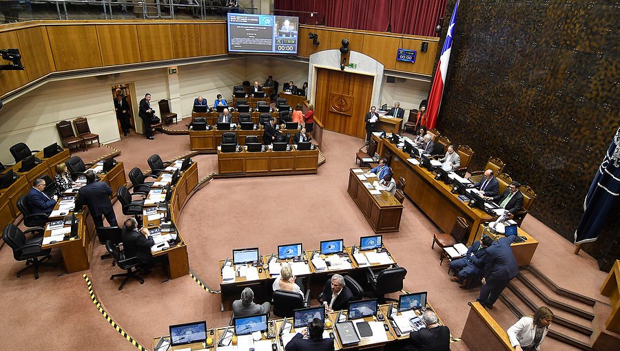 Senado rechaza fórmula de paridad de género en proceso constituyente y proyecto regresará a la Cámara