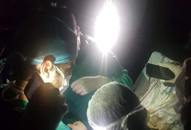 Comisión analizará operación que se realizó con linternas de celular tras corte de luz en hospital Barros Luco