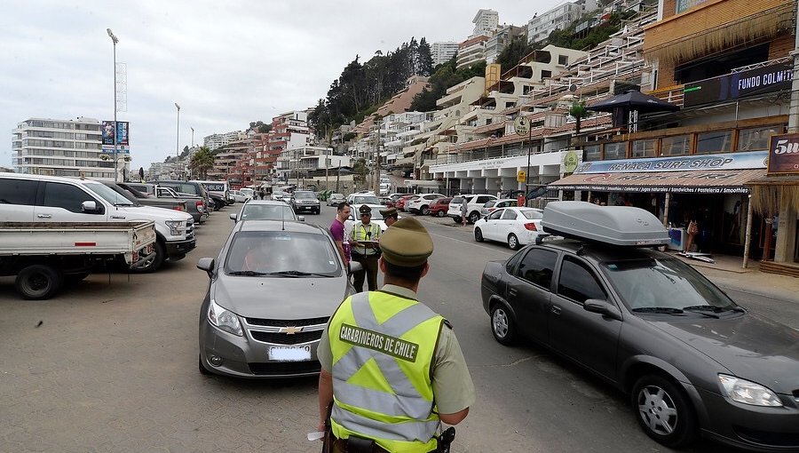 Intento de fuga de control policial termina con detención de banda que robó a vehículos en Reñaca