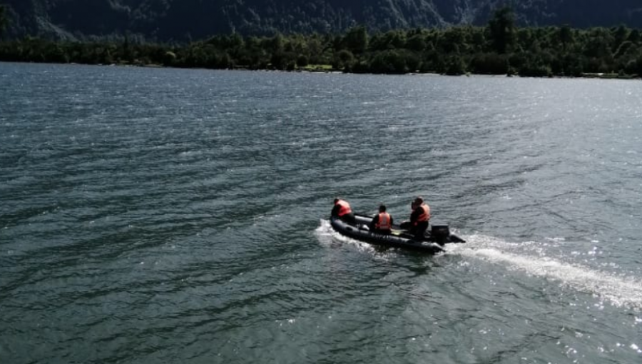 Intensa búsqueda de turista argentino desaparecido tras sufrir accidente con su familia en el río Aysén