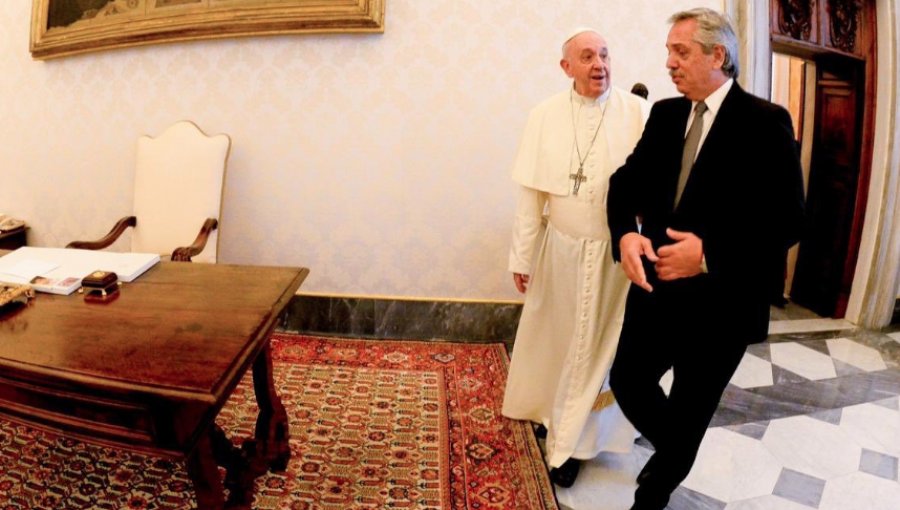 Presidente de Argentina dio cuenta al Papa Francisco de los graves problemas económicos de su país