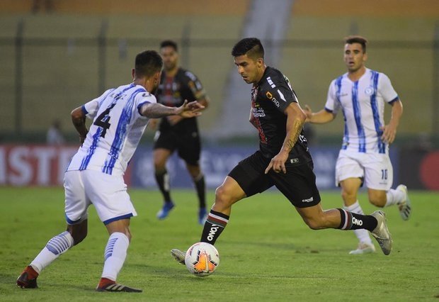 Palestino consiguió un valioso empate ante Cerro Largo por Libertadores