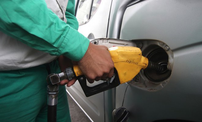 Precios de los combustibles bajarán por tercera semana consecutiva desde este jueves 13