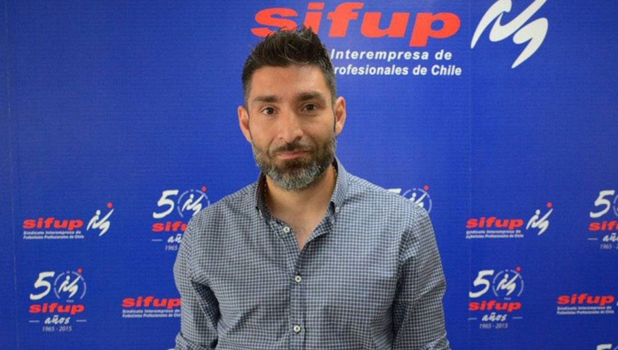 Sifup cuestiona prohibición de ingreso de hinchadas visitantes: "Es una decisión impositiva"