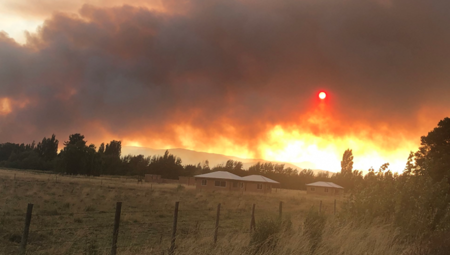 57 damnificados deja incendio forestal que ha consumido 120 hectáreas en Renaico