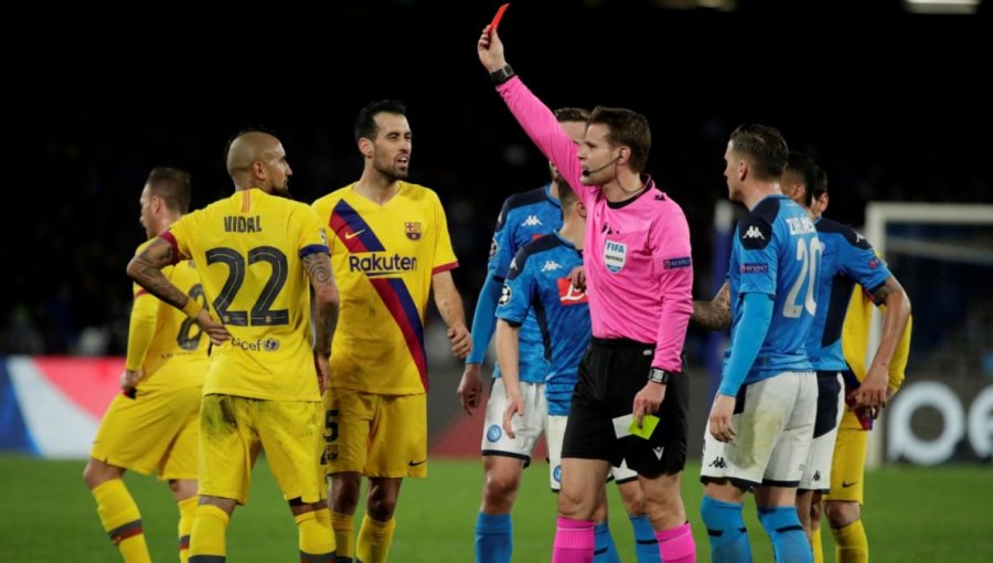 DT del Barça defendió a Vidal tras expulsión en Champions: "La segunda amarilla fue excesiva"