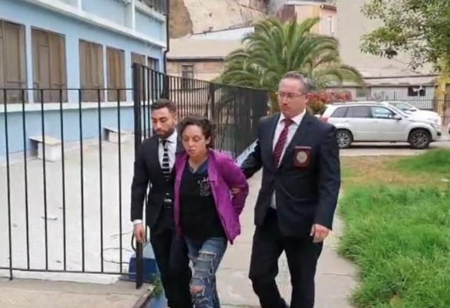Capturan a mujer por el presunto homicidio de su ex pareja en Playa Ancha