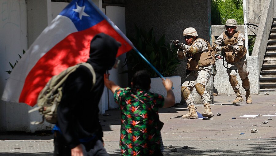 Informe Amnistía Internacional: "Chile vive una crisis de DD.HH. que no se veía desde la dictadura"