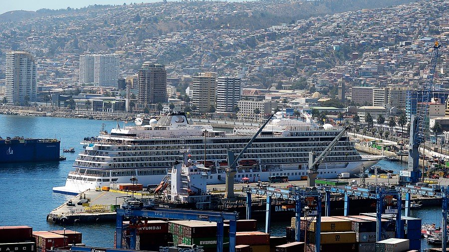 Ministerio de Salud prohibe la recalada de cruceros en puertos chilenos