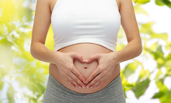 Covid-19: Matronas piden protocolos para embarazadas y madres que amamantan
