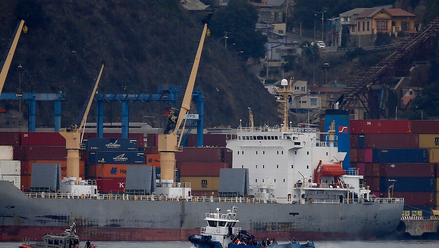 Intenso operativo sanitario en Valparaíso por desembarco de 65 chilenos desde crucero con 2.650 pasajeros a bordo