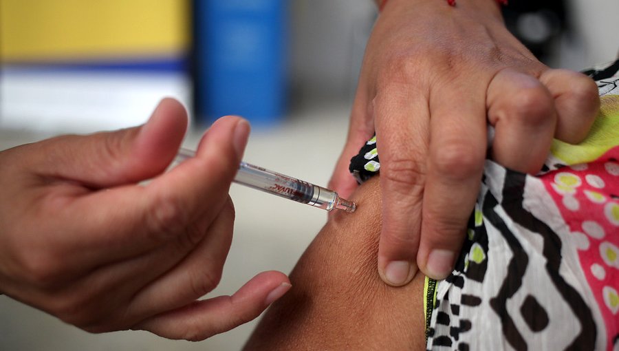 Cerca de 1 millón 600 mil personas se han vacunado contra la influenza