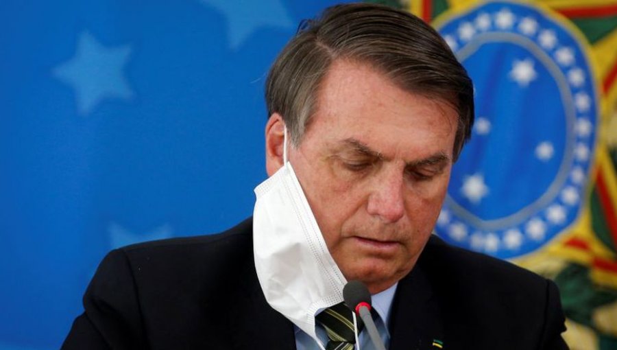 Jair Bolsonaro critica las medidas de confinamiento y compara al Covid-19 con un "resfriadito"