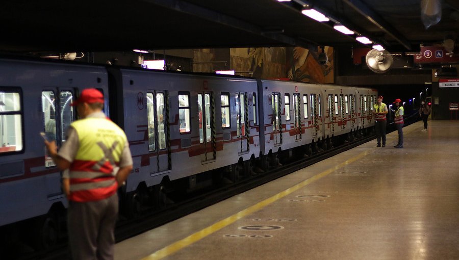 Metro de Santiago reportó un total de siete contagiados con coronavirus
