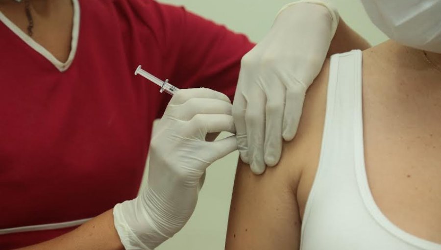 Quilpué: Inicia plan de vacunación a domicilio contra la influenza para mayores de 80 años y personas con movilidad reducida