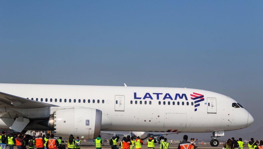 LATAM informa suspensión de nuevas rutas internacionales: Conocen aquí cuáles seguirán operativas