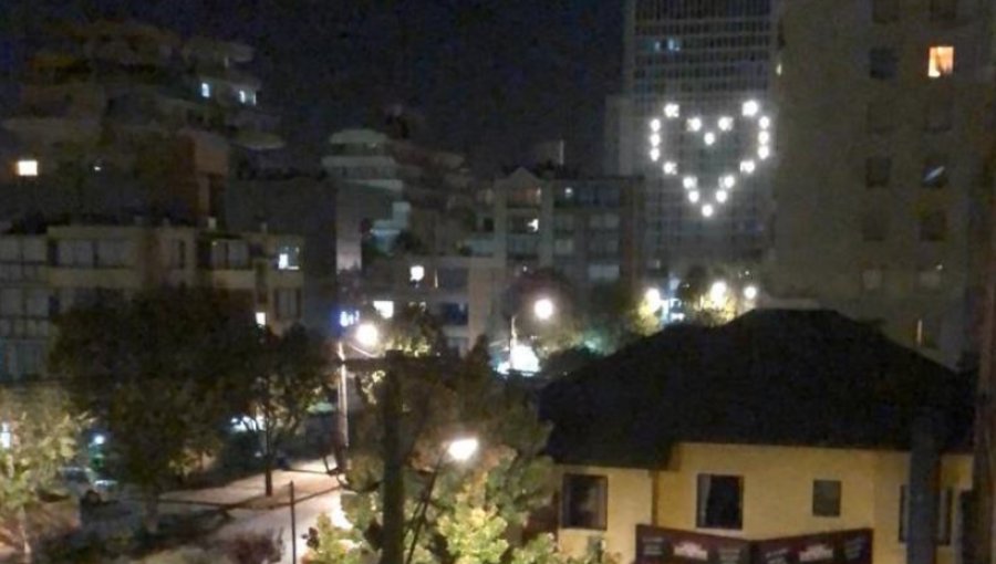 Hotel de Viña del Mar ilumina habitaciones en forma de corazón: registro fue captado por la Alcaldesa