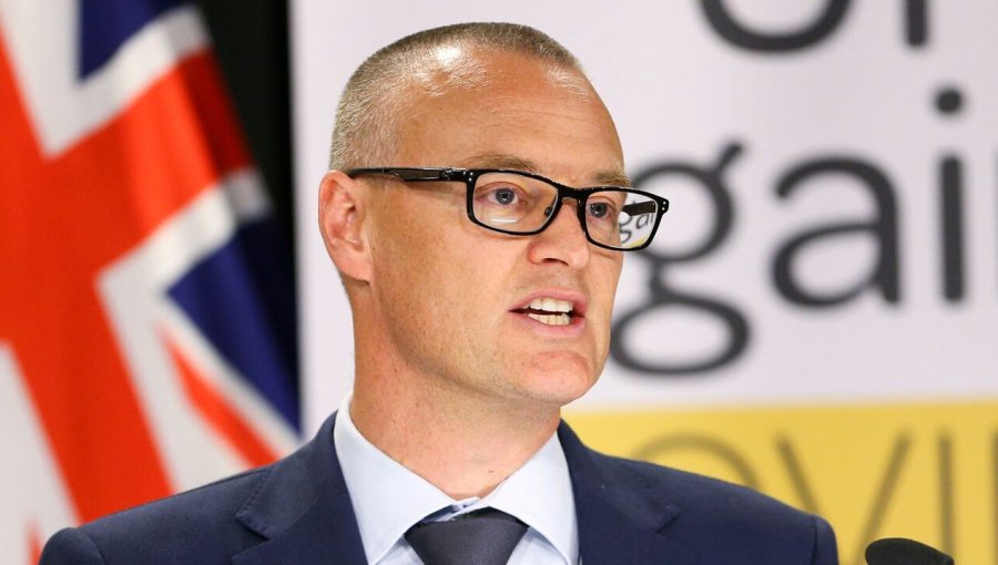 Ministro de Salud de Nueva Zelandia rompe cuarentena, es sorprendido y presenta su renuncia: "Soy un idiota"