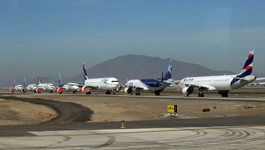 Solo 9% de los vuelos comerciales en Chile se han realizado en 2 meses