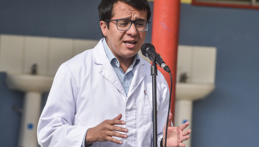Intendente de Valparaíso asegura que Seremi de Salud está "en proceso de franca recuperación"