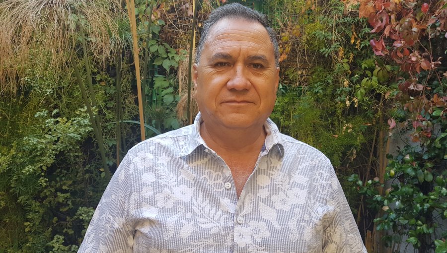 Alcalde de Rapa Nui por pelea con líder de comunidad indígena: "Entró a mi oficina con diez matones que tiene contratados"