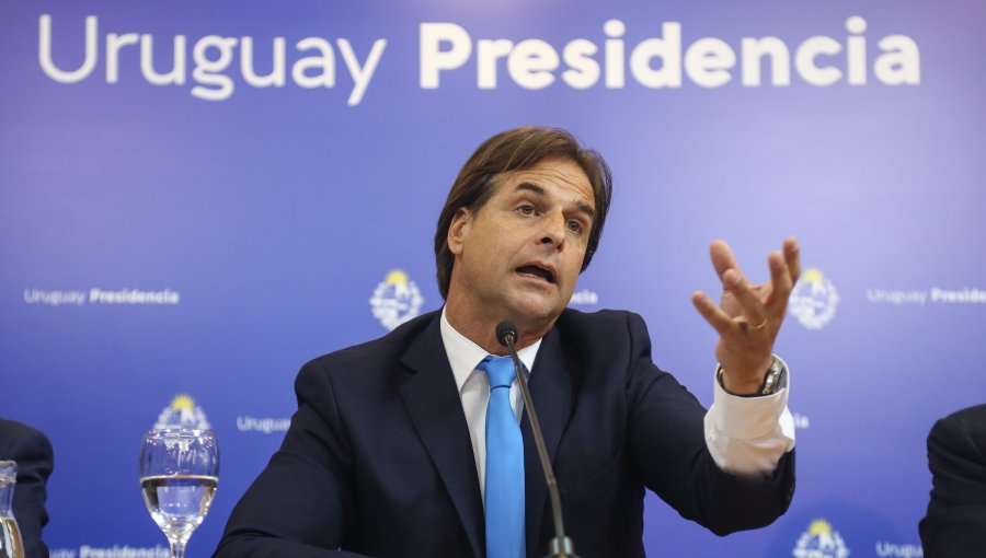 Presidente de Uruguay entra en cuarentena tras reunirse con persona que dio positivo por Covid-19