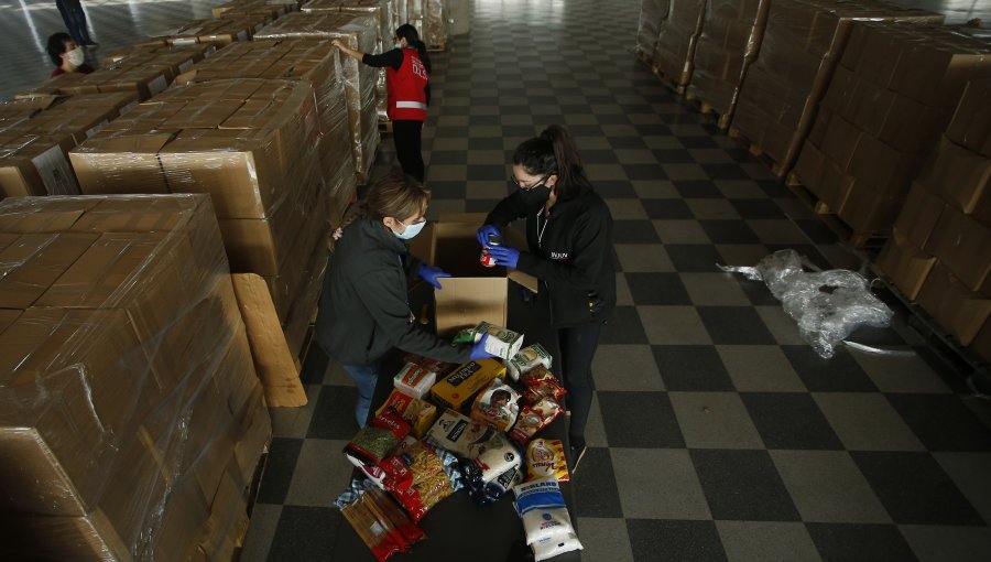 Valparaíso: Llegan Cajas de alimentos para repartir en la región