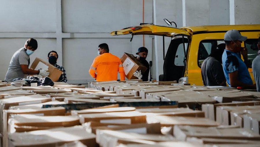 Valparaíso redobla su capacidad de distribución de las cajas de alimentos a familias vulnerables