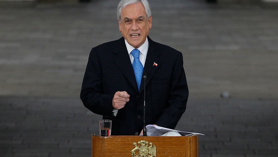 Presidente Piñera anuncia comisión para perfeccionar el envío de leyes y evitar mociones inconstitucionales