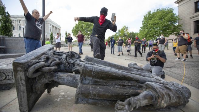 Eurodiputados exigen a Estados Unidos que proteja el "legado europeo" tras destrucción de estatuas en protestas