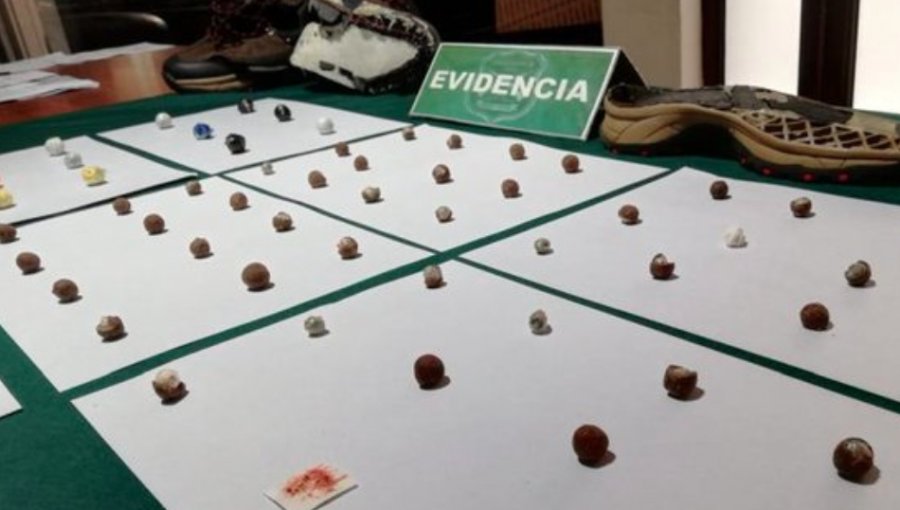 Descubren encomiendas de marihuana en bombones y zapatillas en cárcel de Temuco