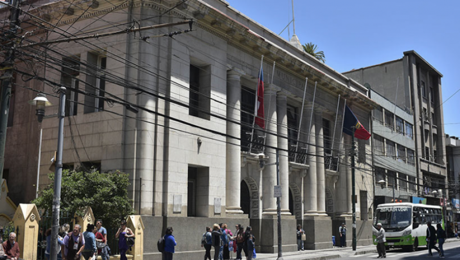 Corte Suprema confirma que el Municipio de Valparaíso deberá pagar millonaria indemnización a mujer accidentada en escalera del cerro Yungay