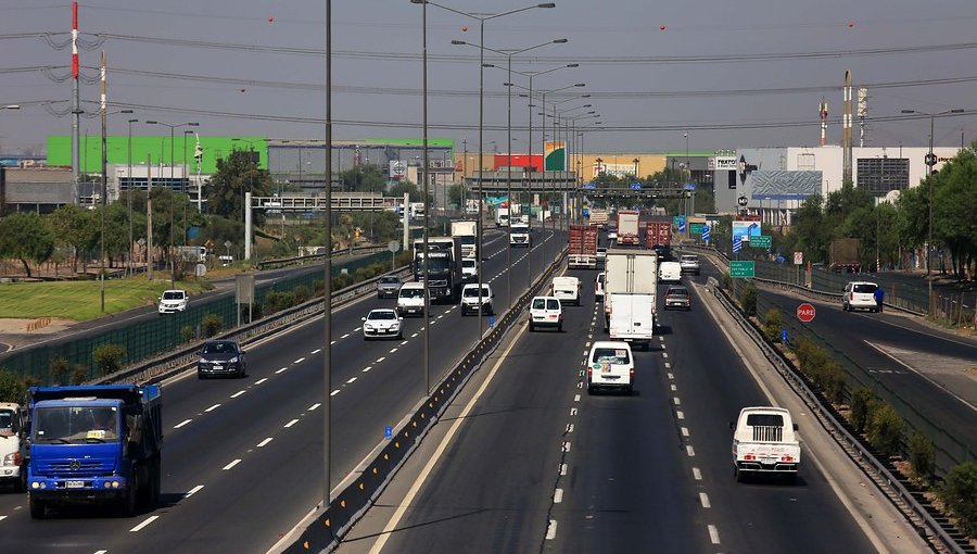 Este miércoles entraron en vigencia las nuevas rebajas en las autopistas urbanas de Santiago