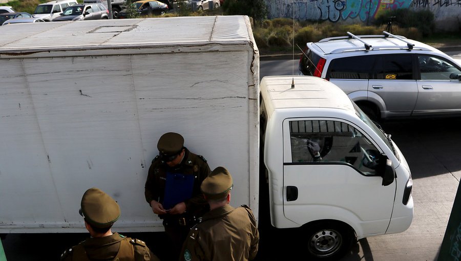 Prisión preventiva para imputados por asalto a conductor de camión que repartía mercadería en Renca