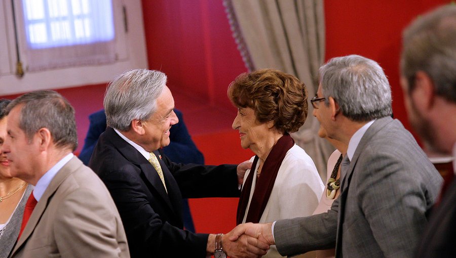 Presidente Piñera lamentó fallecimiento de Ángela Jeria: "Deja una profunda huella en nuestra historia"