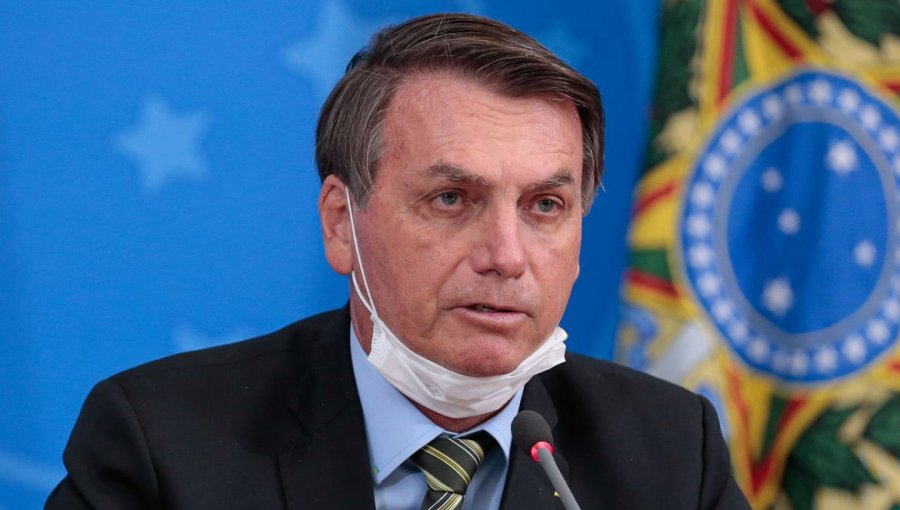 Jair Bolsonaro presenta síntomas de Covid-19 y resultado de sus exámenes se conocerán este martes