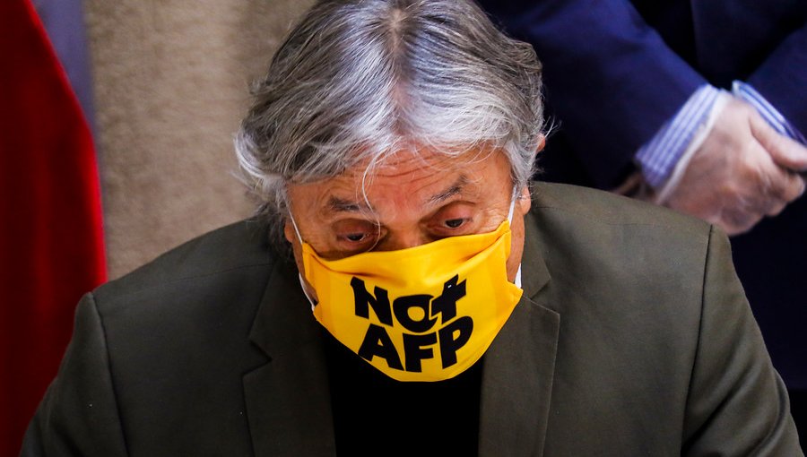 Hasta con jingle: Senador Navarro inició campaña para el retiro del 10% de las AFP