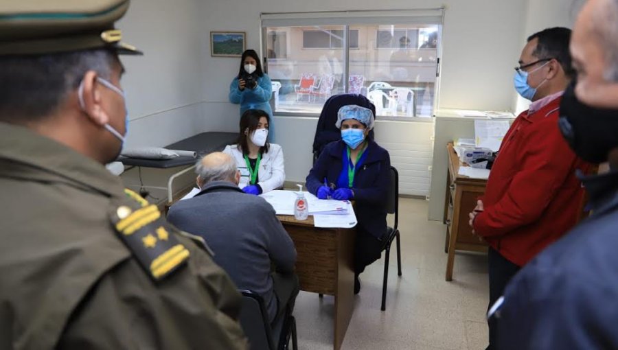 Con testeo a 80 adultos mayores de hogar viñamarino, refuerzan estrategia de exámenes PCR en la región de Valparaíso