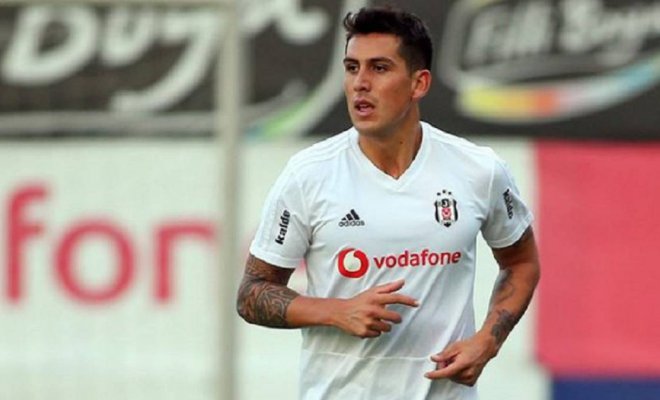 Enzo Roco vio acción en el ajustado triunfo del Besiktas por la liga de Turquía