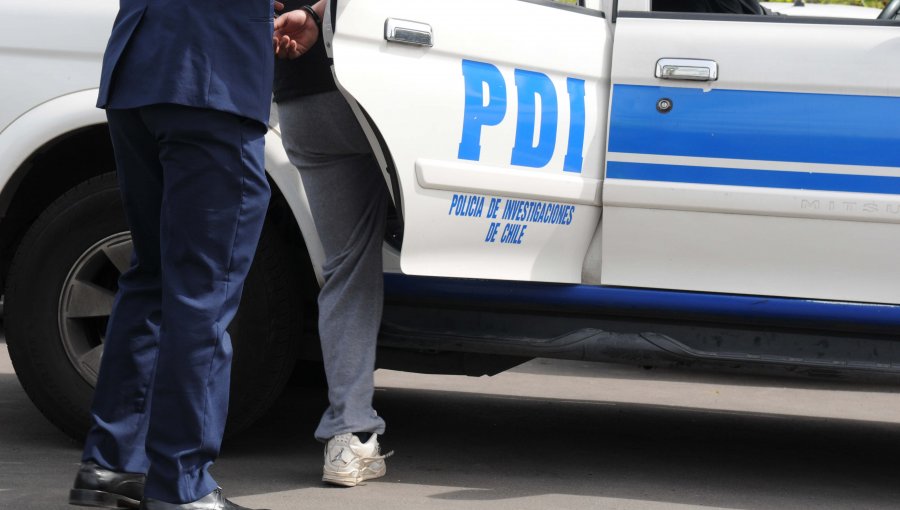 Seis sujetos fueron detenidos por almacenamiento y difusión de pornografía infantil en la región Metropolitana